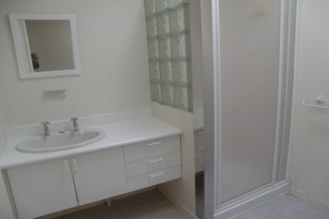 Photo of property in 2u5 Malcolm Lane, Thorndon, Wellington, 6011