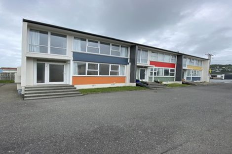 Photo of property in 55u3 Apu Crescent, Lyall Bay, Wellington, 6022