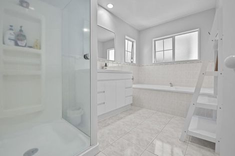 Photo of property in 1159 Whangaparaoa Road, Gulf Harbour, Whangaparaoa, 0930