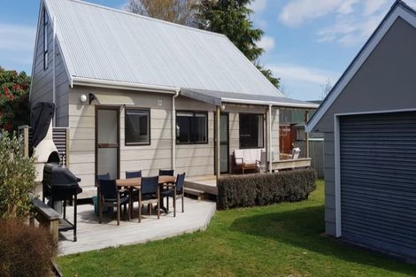 Photo of property in 14 Candu Lane, Kinloch, Taupo, 3377