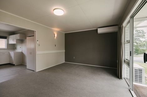 Photo of property in 57 Abraham Crescent, Milson, Palmerston North, 4414