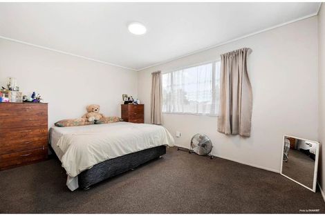 Photo of property in 27 Pukeroa Place, Papakura, 2110