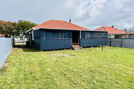 Photo of property in 8 Victor Street, Dannevirke, 4930