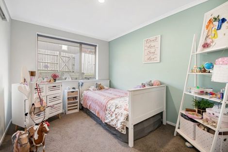 Photo of property in 9 Jean Place, Stanmore Bay, Whangaparaoa, 0932