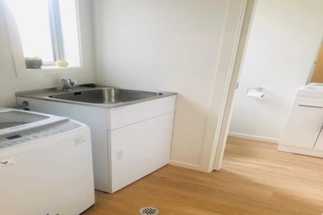 Photo of property in 27 Barber Grove, Moera, Lower Hutt, 5010