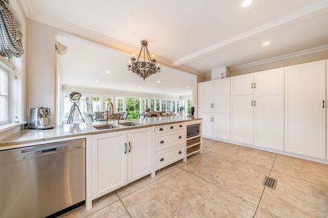 Photo of property in 291 Fergusson Drive, Heretaunga, Upper Hutt, 5018