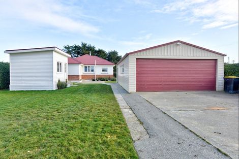 Photo of property in 153 Seaward Road, Edendale, 9825