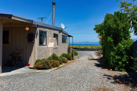 Photo of property in 19 South Bay Parade, South Bay, Kaikoura, 7300