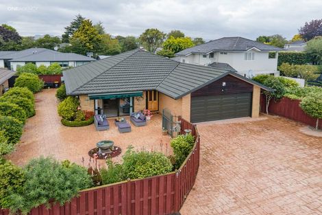 Photo of property in 2/156 Blighs Road, Strowan, Christchurch, 8052