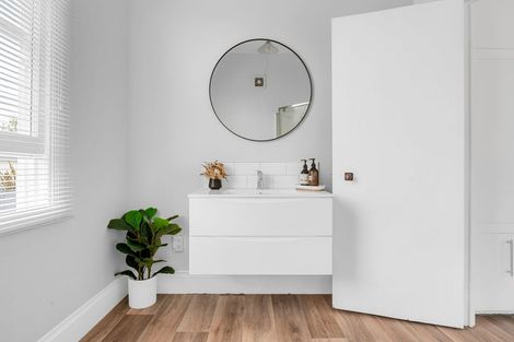 Photo of property in 112 Galloway Street, Hamilton East, Hamilton, 3216