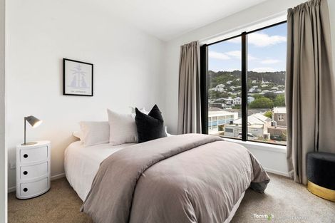 Photo of property in 301/2u Onepu Road, Kilbirnie, Wellington, 6022