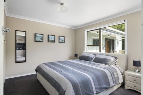Photo of property in 11 Guthrie Crescent, Castlepoint, Masterton, 5889