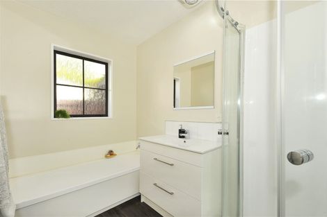 Photo of property in 117 Gilberthorpes Road, Hei Hei, Christchurch, 8042
