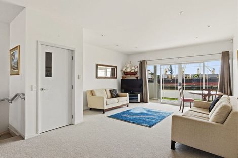Photo of property in Harbour View, 13/100 Customhouse Street, Gisborne, 4010