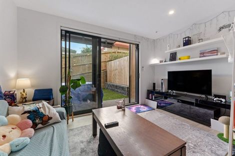 Photo of property in 12/694 Whangaparaoa Road, Stanmore Bay, Whangaparaoa, 0932