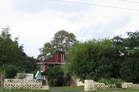 Photo of property in 26 Lowtherhurst Road, Massey, Auckland, 0614