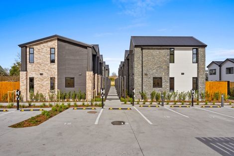 Photo of property in 19/10 Fathom Place, Te Atatu Peninsula, Auckland, 0610