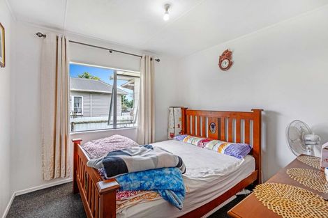Photo of property in 14 Guy Avenue, Levin, 5510