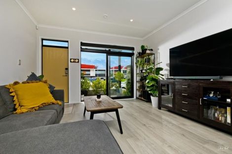 Photo of property in 81c Hobsonville Point Road, Hobsonville, Auckland, 0616