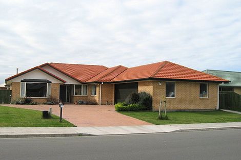 Photo of property in 94 Courtenay Drive, Kaiapoi, 7630