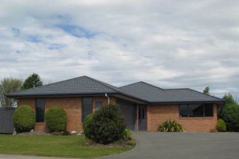Photo of property in 40 Panckhurst Drive, Woodend, 7610