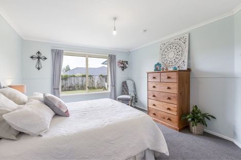 Photo of property in 58 Rivervale Grove, Stanmore Bay, Whangaparaoa, 0932
