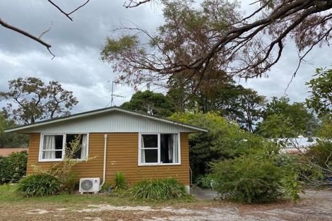Photo of property in 13 Woodstock Road, Forrest Hill, Auckland, 0620