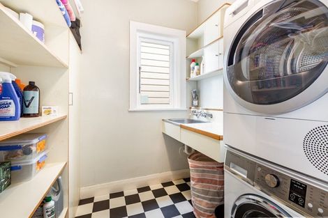 Photo of property in 24 Chilka Street, Berhampore, Wellington, 6023