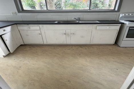 Photo of property in 59 Pah Road, Cockle Bay, Auckland, 2014
