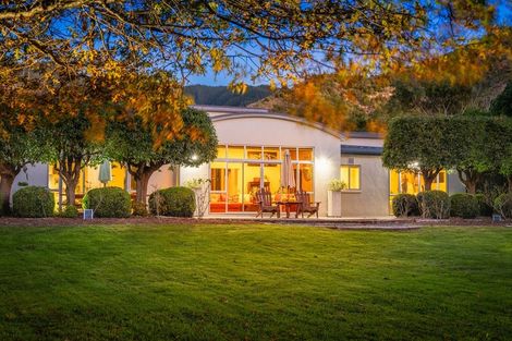 Photo of property in 51 Mahaki Road, Nikau Valley, Paraparaumu, 5032