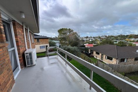 Photo of property in 3/8 Pamela Place, New Lynn, Auckland, 0600