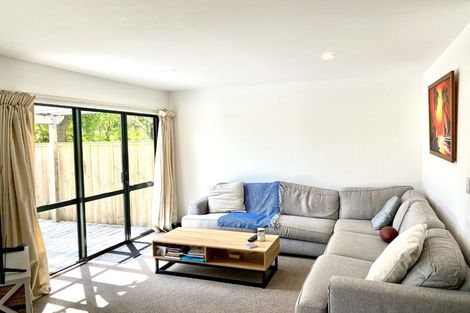 Photo of property in 3/42 Fields Parade, Oteha, Auckland, 0632
