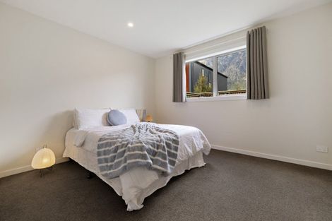 Photo of property in 27 Bale Road, Jacks Point, 9371