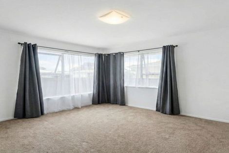 Photo of property in 20 Addington Avenue, Manurewa, Auckland, 2102