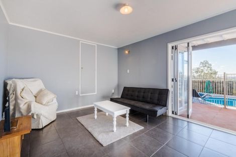 Photo of property in 468 Don Buck Road, Massey, Auckland, 0614