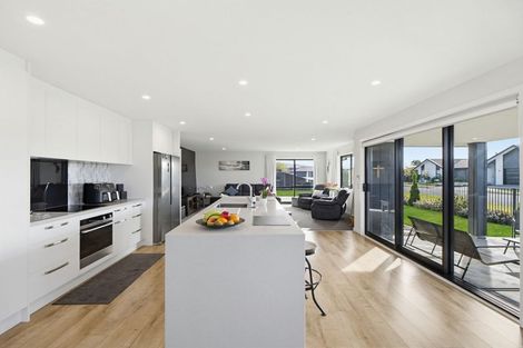 Photo of property in 33 Claremont Crescent, Amberley, 7410
