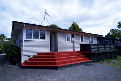 Photo of property in 12 Lucinda Place, Glen Eden, Auckland, 0602