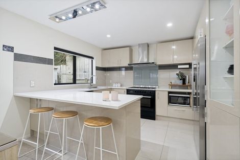 Photo of property in 5 Dhaka Lane, Ranui, Auckland, 0612