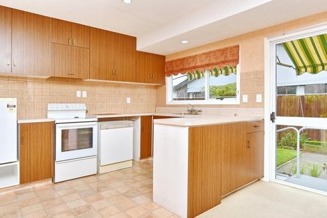 Photo of property in 1 Larkhill Place, Russley, Christchurch, 8042
