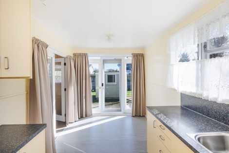 Photo of property in 35 Coventry Street, Highbury, Palmerston North, 4412