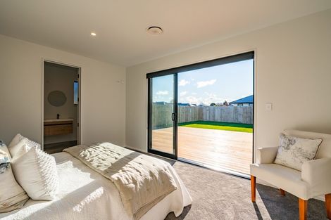 Photo of property in 1 Hamlett Drive, Woodend, 7610