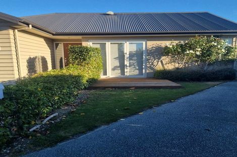 Photo of property in 12 Islington Place, Wanaka, 9305