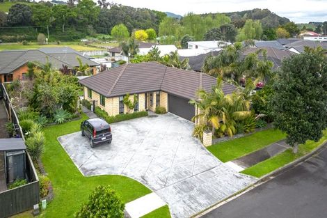 Photo of property in 9 Merrimana Drive, Thames, 3500