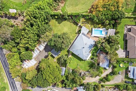 Photo of property in 239 Waiuku Otaua Road, Waiuku, 2682