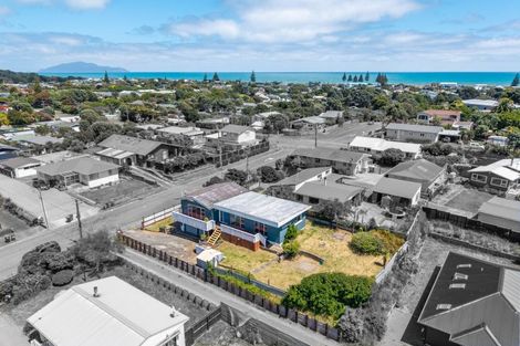 Photo of property in 62 Toi Street, Otaki Beach, Otaki, 5512