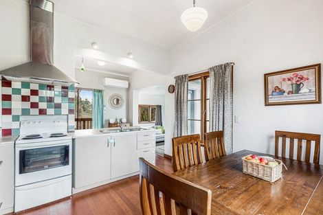 Photo of property in 27 Withers Road, Glen Eden, Auckland, 0602