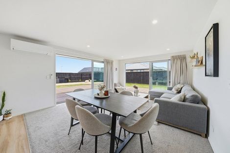 Photo of property in 5 Hunter Lane, Amberley, 7410