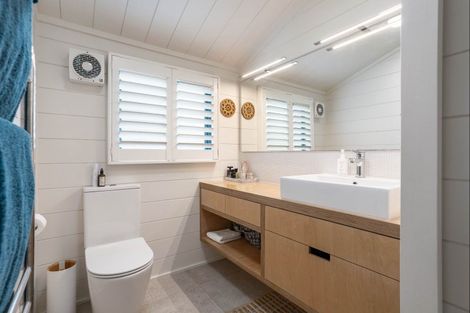 Photo of property in 106 The Quay, Pauanui, Hikuai, 3579