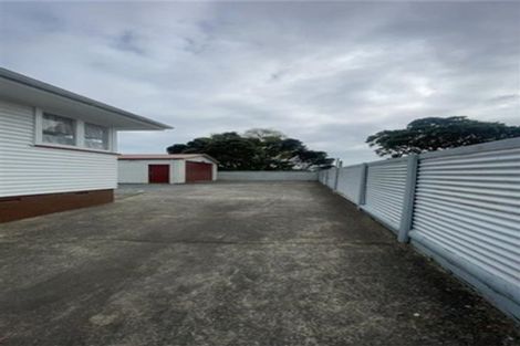 Photo of property in 34 Beauzami Crescent, Ascot Park, Porirua, 5024