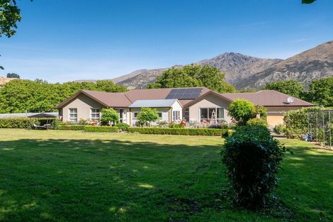 Photo of property in 8 Crawford Place, Lake Hayes, Queenstown, 9304